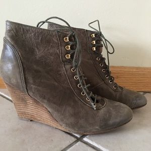 Steve Madden leather booties